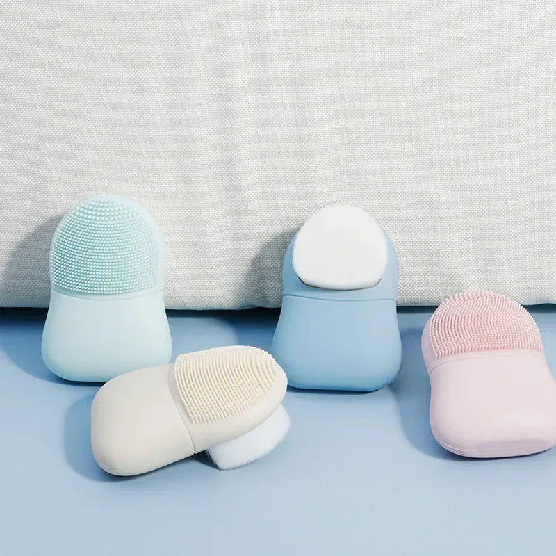 Double-Head Face Wash Brush – Japanese Silicone Manual Pore & Makeup Cleaner